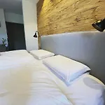 Kitty Πανσιόν