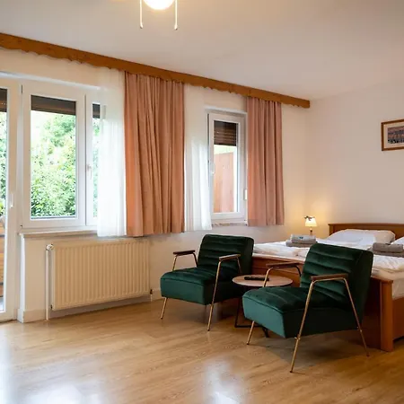 Pensionat Kitty Pörtschach am Wörthersee