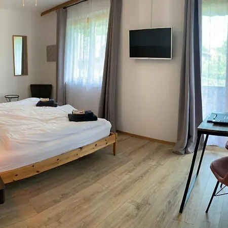 Kitty ゲストハウス Pörtschach am Wörthersee